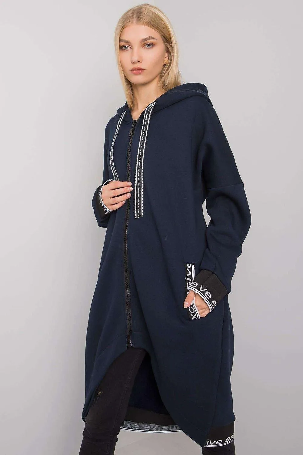 Chic Dark Blue Women's Zip-Up Hoodie with Convenient Pockets