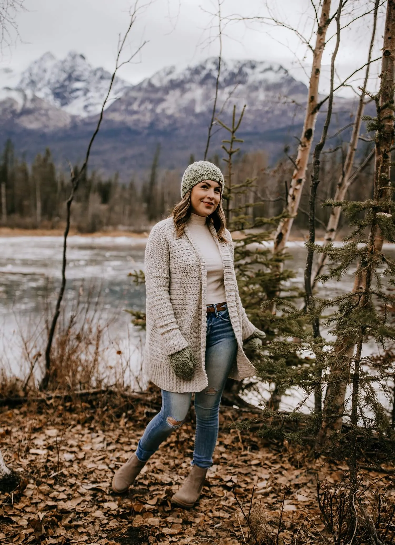 Crochet Kit - Frosty Air Beanie & Mittens