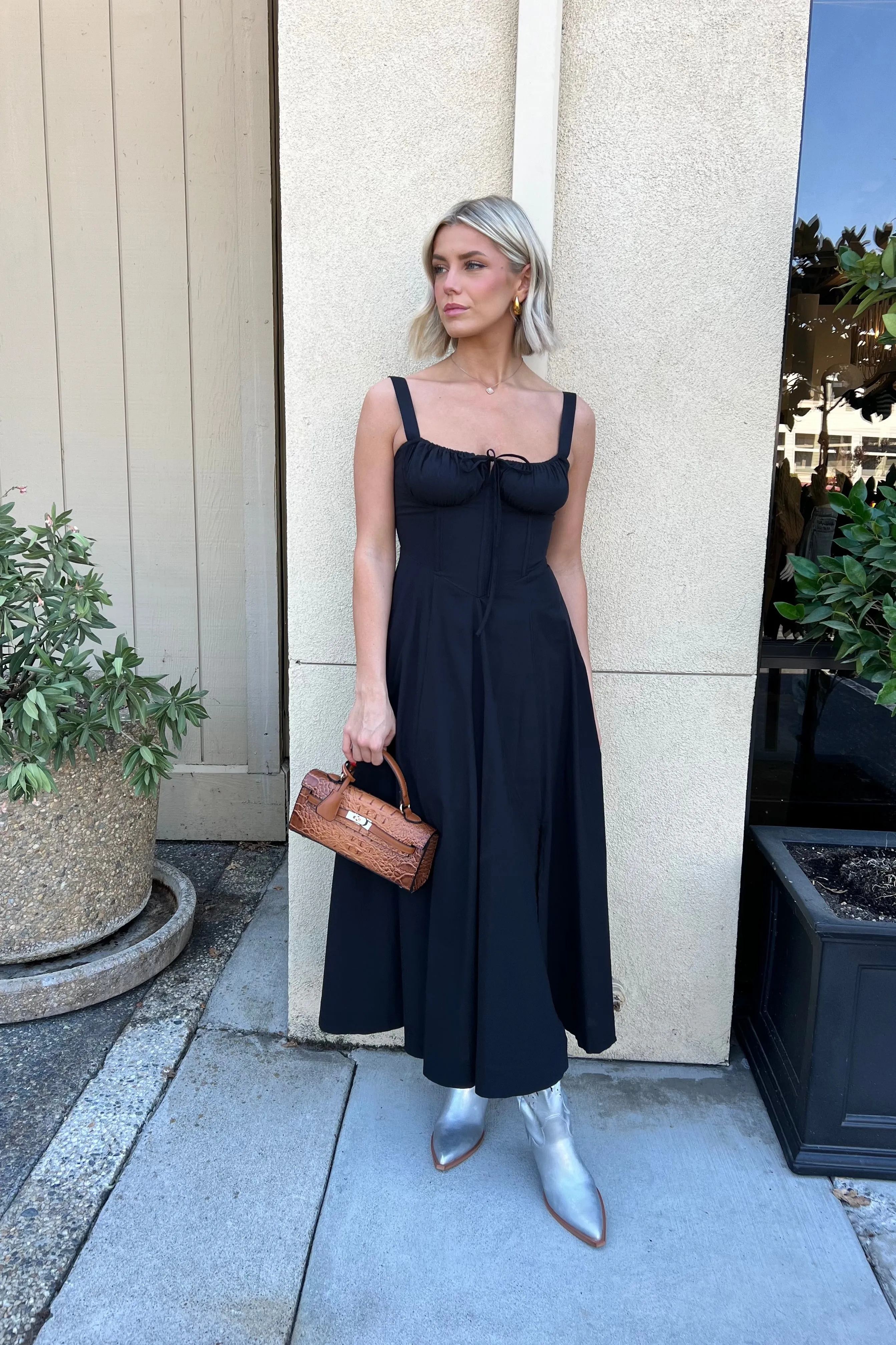 MOONVAIL BLACK DRESS