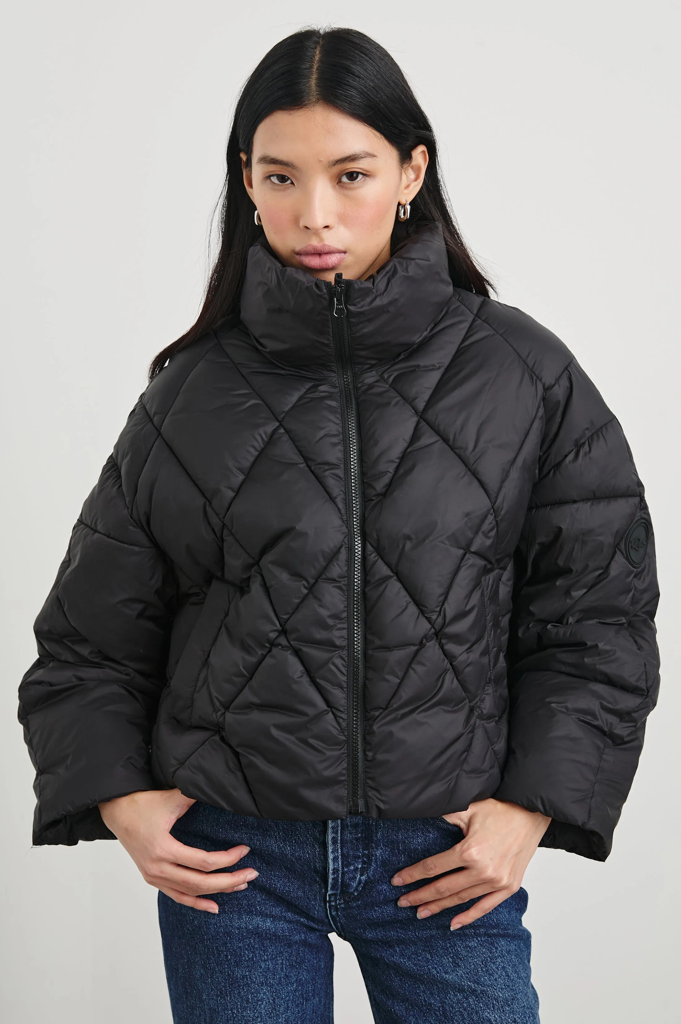 SUMMIT JACKET - BLACK